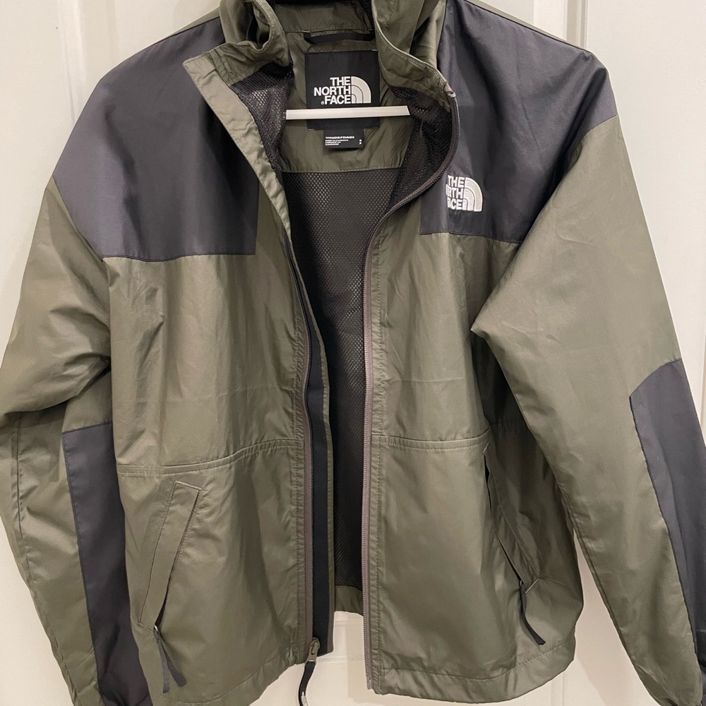 The North Face Women's Green and Black Jacket